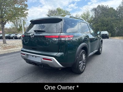 2023 Nissan Pathfinder SL