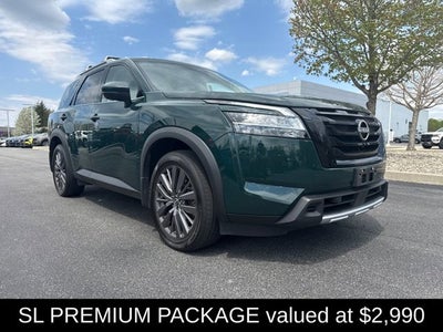2023 Nissan Pathfinder SL