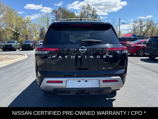 2023 Nissan Pathfinder SL