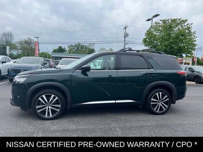 2023 Nissan Pathfinder Platinum