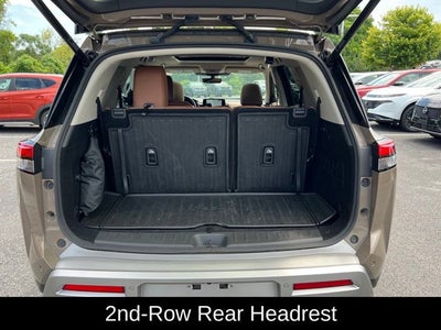 2024 Nissan Pathfinder Platinum