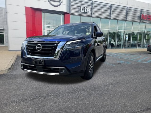 2022 Nissan Pathfinder Platinum