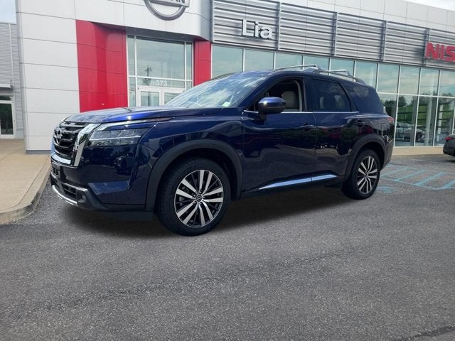 2022 Nissan Pathfinder Platinum