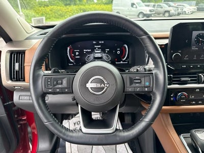 2023 Nissan Pathfinder Platinum