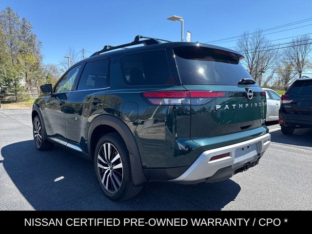 2023 Nissan Pathfinder Platinum