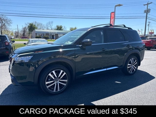 2023 Nissan Pathfinder Platinum