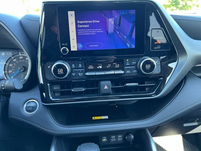 2024 Toyota Highlander Hybrid XLE