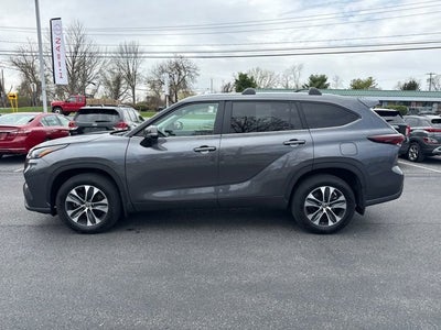 2024 Toyota Highlander Hybrid XLE