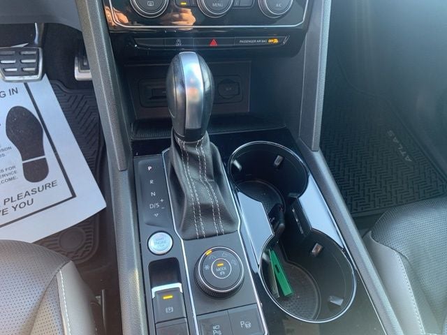 2023 Volkswagen Atlas Cross Sport 3.6L V6 SEL Premium R-Line