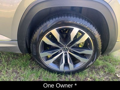 2023 Volkswagen Atlas Cross Sport 3.6L V6 SEL Premium R-Line