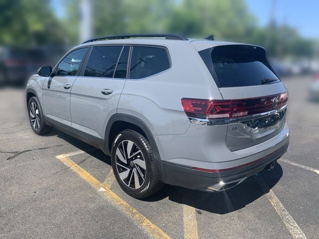 2026 Volkswagen Atlas SE w/Technology