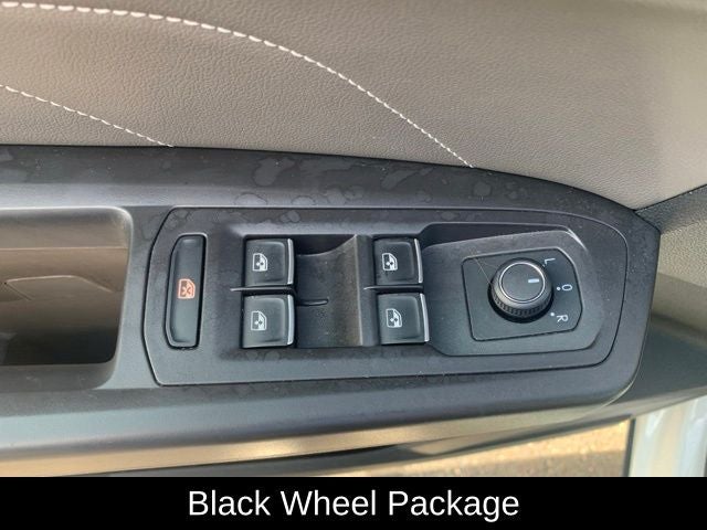 2023 Volkswagen Atlas Cross Sport 2.0T SE w/Technology