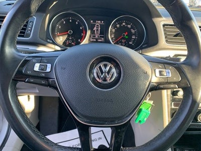 2016 Volkswagen Passat 1.8T SE