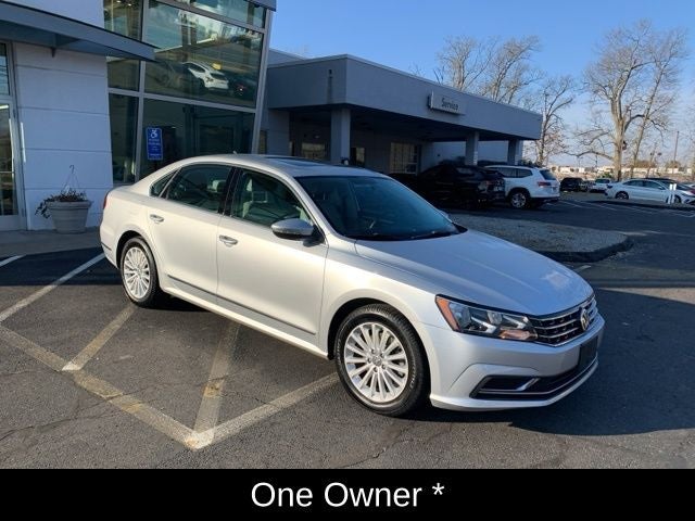 2016 Volkswagen Passat 1.8T SE
