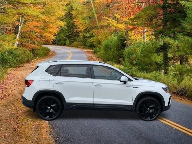 2024 Volkswagen Taos 1.5T SEL