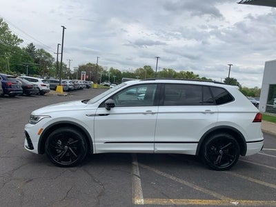 2023 Volkswagen Tiguan 2.0T SE R-Line Black