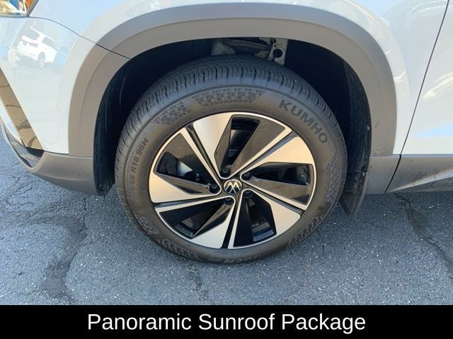 2024 Volkswagen Taos 1.5T SE