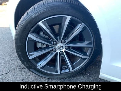 2022 Volvo S60 B5 Momentum