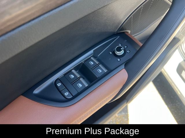 2023 Audi Q5 45 S line Premium quattro