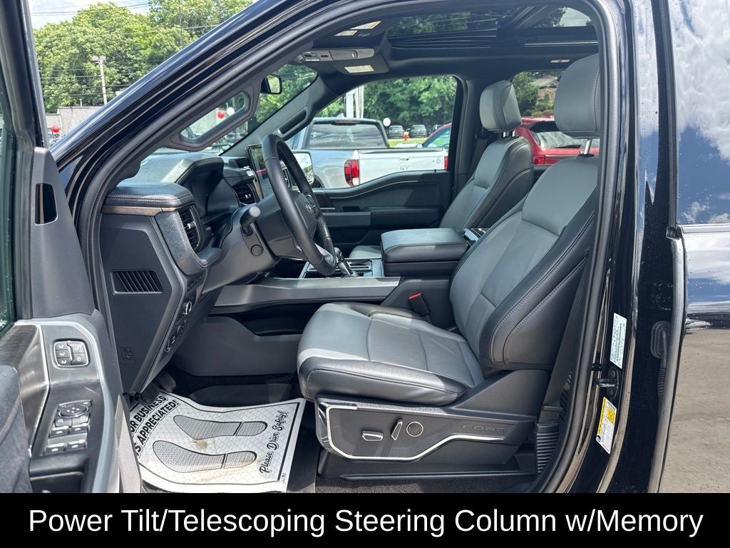 2022 Ford F-150 Lightning Lariat