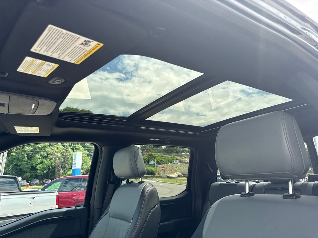 2022 Ford F-150 Lightning Lariat