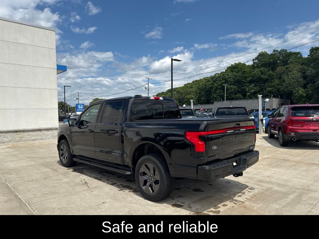 2022 Ford F-150 Lightning Lariat