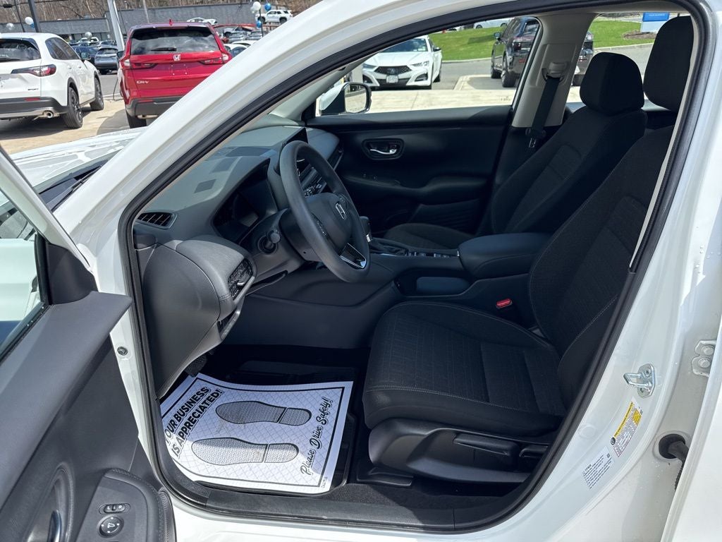 2024 Honda HR-V LX