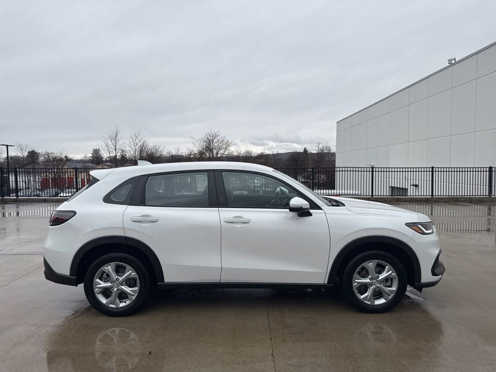 2025 Honda HR-V LX