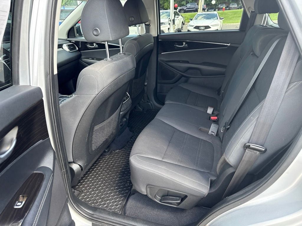 2020 Kia Sorento S