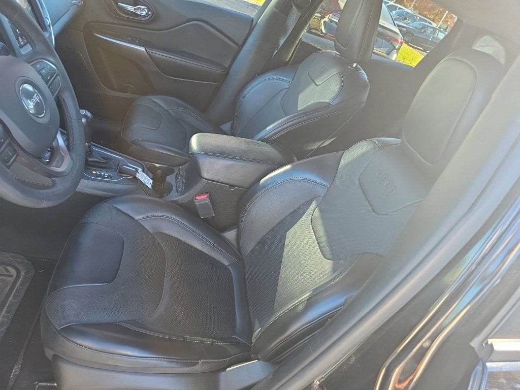 2022 Jeep Cherokee Latitude Lux