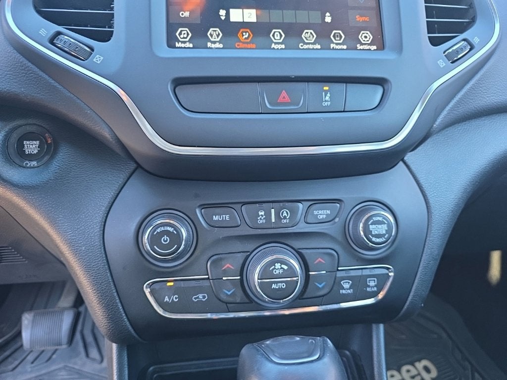 2022 Jeep Cherokee Latitude Lux