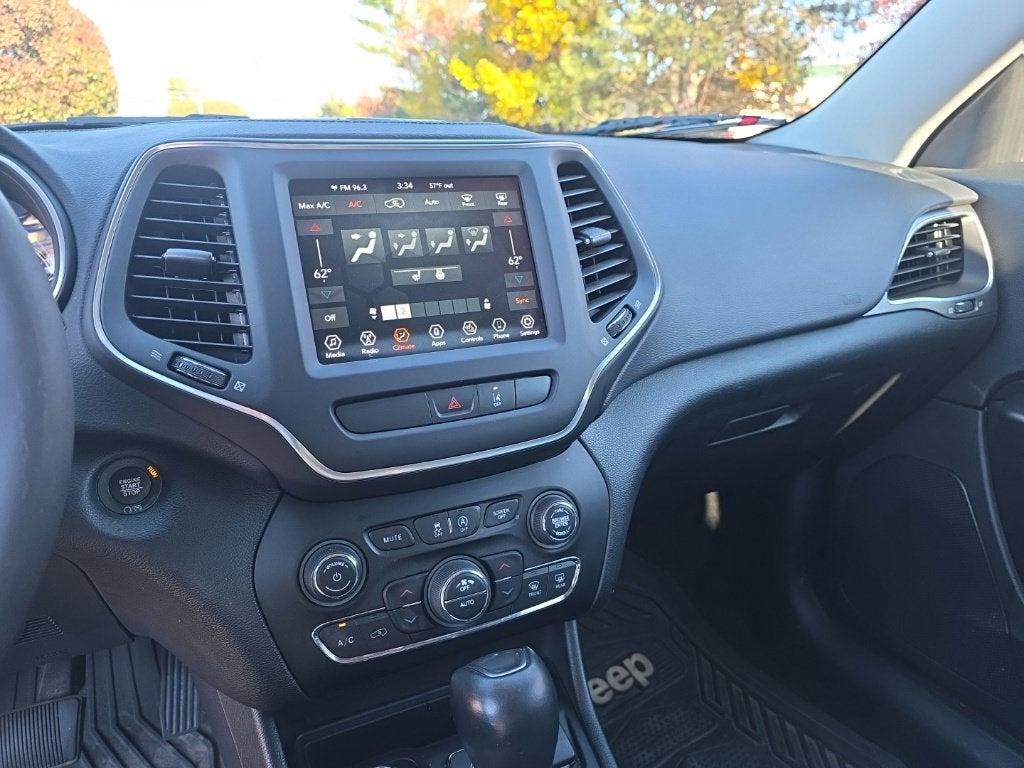 2022 Jeep Cherokee Latitude Lux