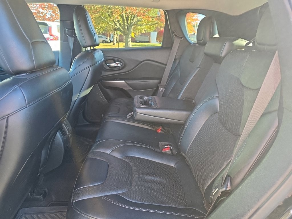2022 Jeep Cherokee Latitude Lux