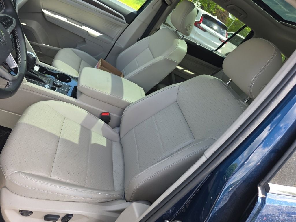 2022 Volkswagen Atlas 3.6L V6 SE w/Technology