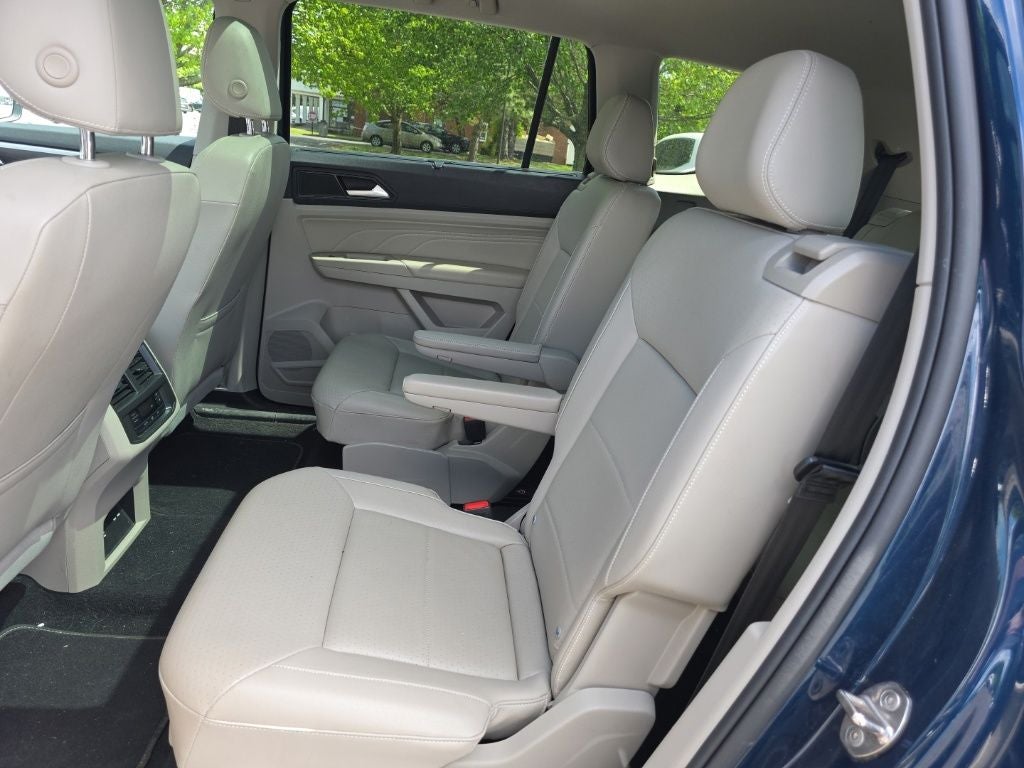 2022 Volkswagen Atlas 3.6L V6 SE w/Technology