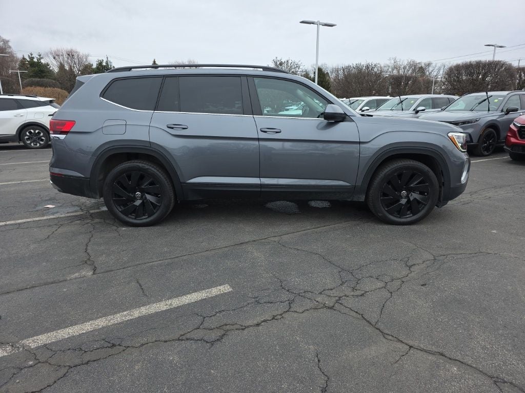 2024 Volkswagen Atlas 2.0T SE w/Technology