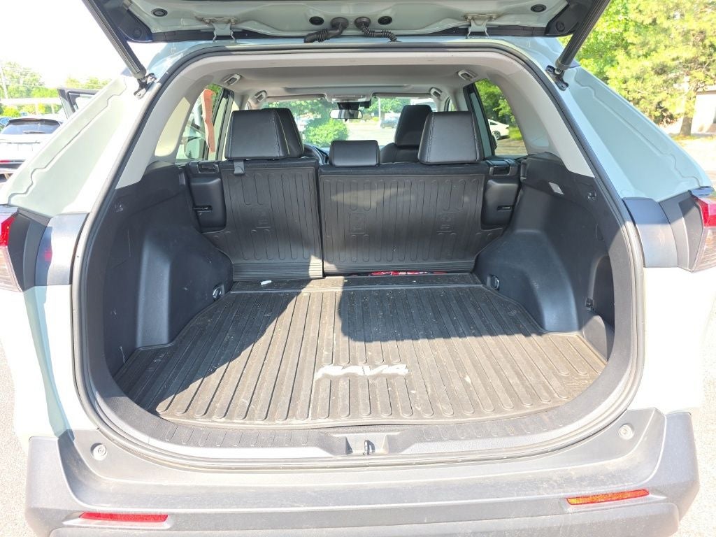 2020 Toyota RAV4 XLE Premium