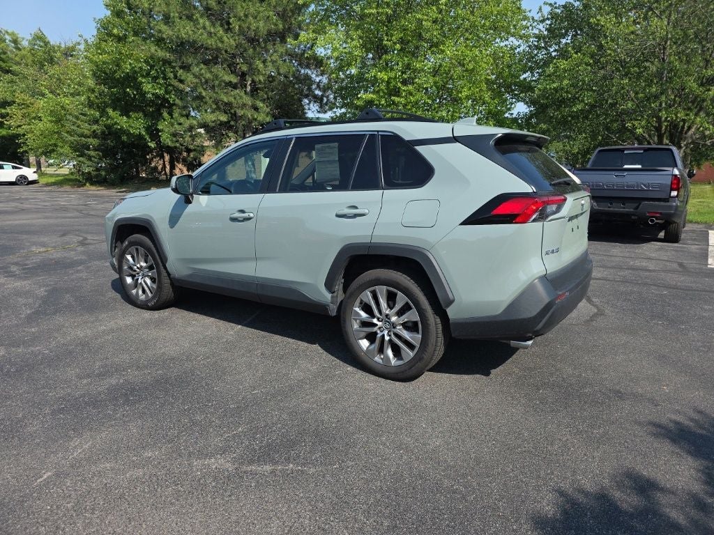 2020 Toyota RAV4 XLE Premium