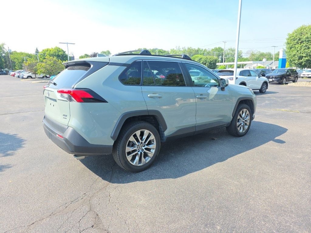 2020 Toyota RAV4 XLE Premium