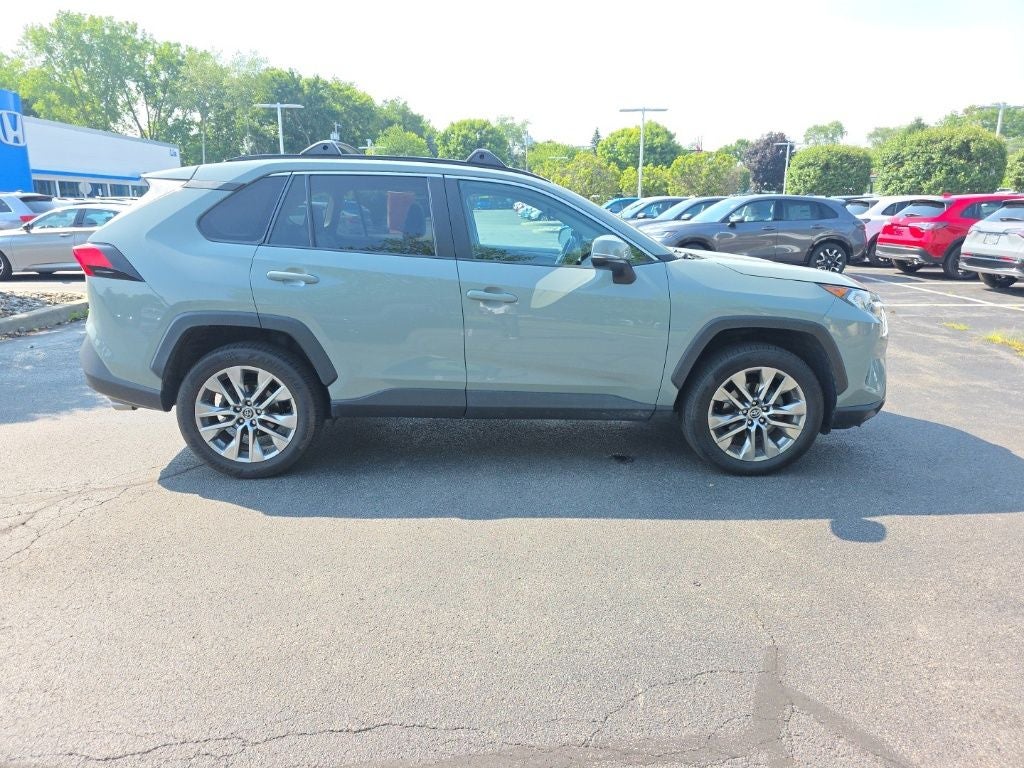 2020 Toyota RAV4 XLE Premium