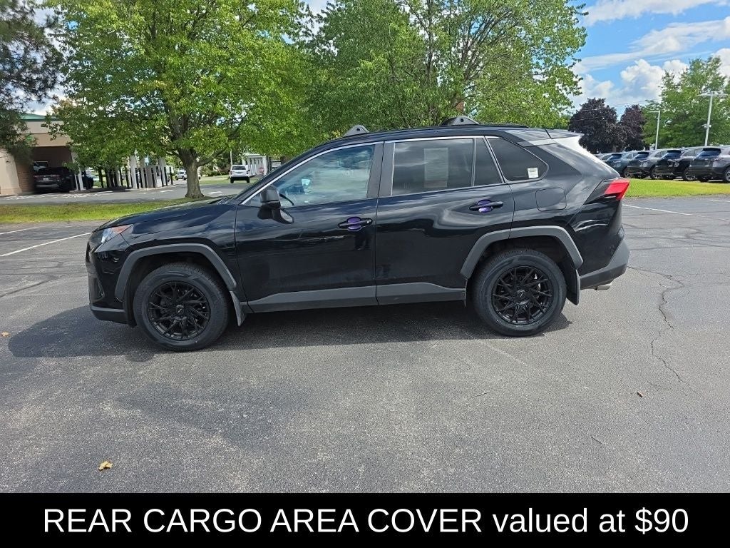 2020 Toyota RAV4 LE