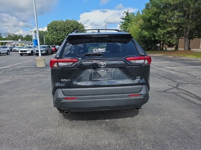 2020 Toyota RAV4 LE
