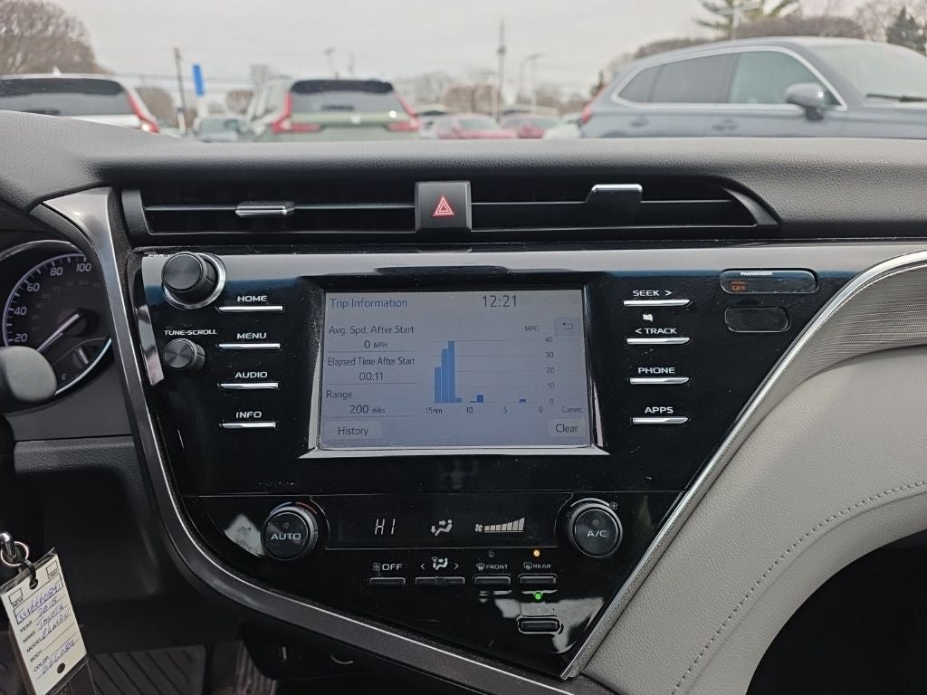 2018 Toyota Camry SE