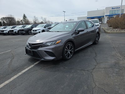 2018 Toyota Camry SE