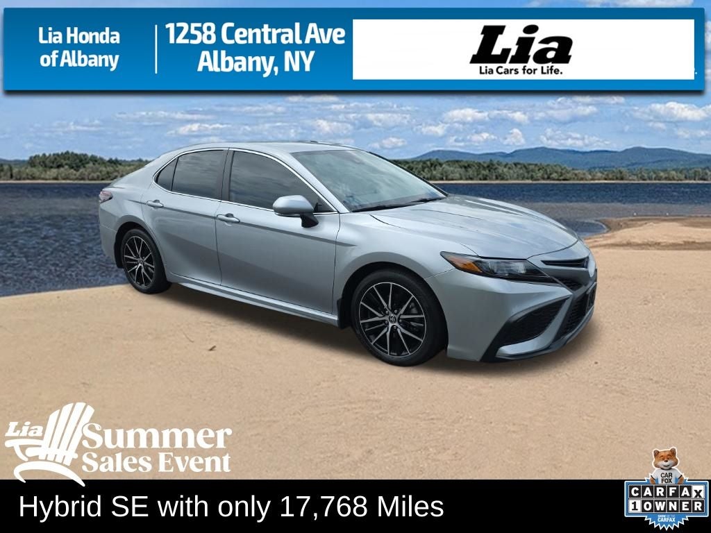 2024 Toyota Camry Hybrid SE