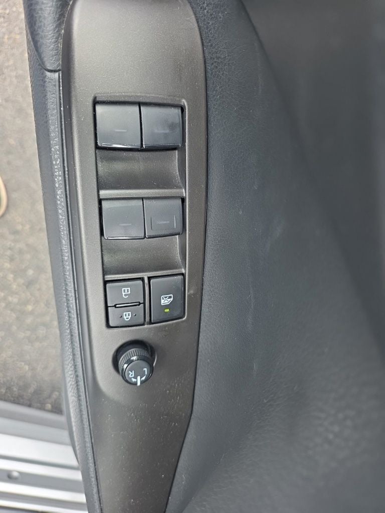2024 Toyota Camry Hybrid SE