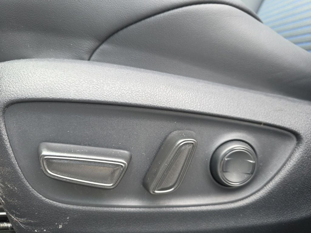 2025 Toyota RAV4 Hybrid XSE