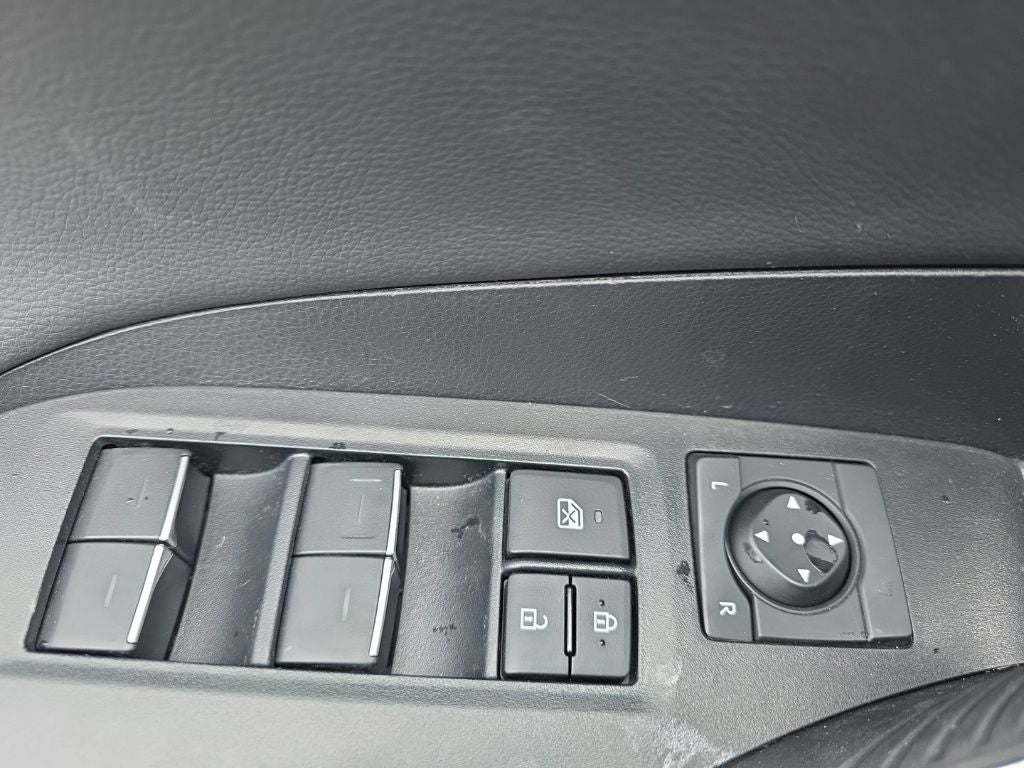 2025 Toyota RAV4 Hybrid XSE