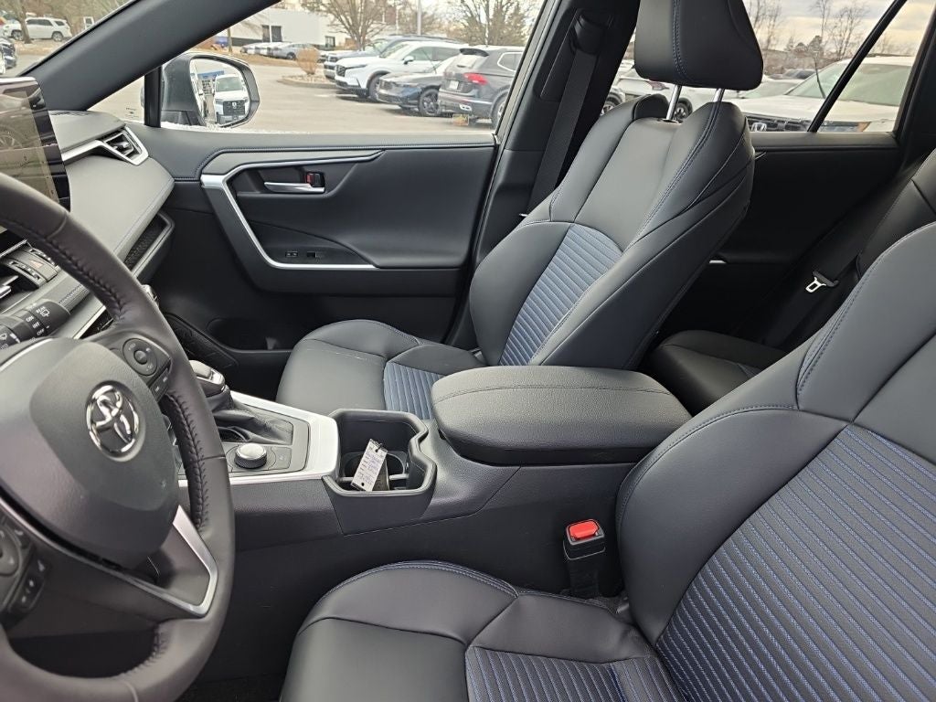 2025 Toyota RAV4 Hybrid XSE