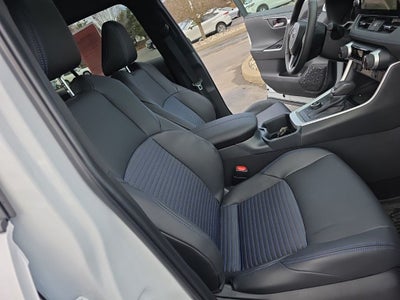 2025 Toyota RAV4 Hybrid XSE